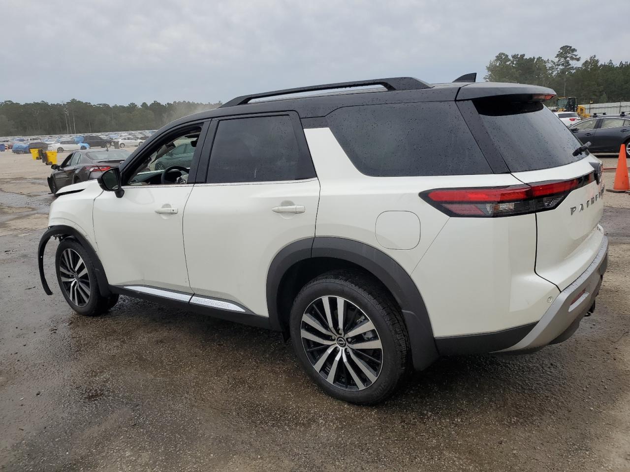 2024 NISSAN PATHFINDER PLATINUM VIN:5N1DR3DH2RC279760