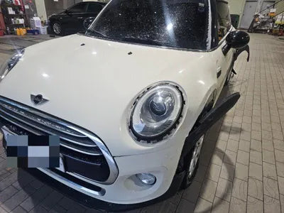 2016 MINI Cooper VIN: