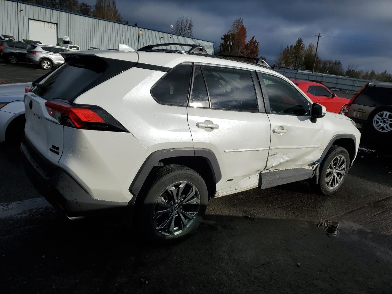 2022 TOYOTA RAV4 XLE PREMIUM VIN:JTMB6RFV9ND529574