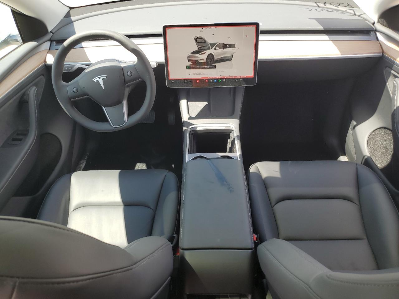 2024 TESLA MODEL Y  VIN:7SAYGDEE8RA289637