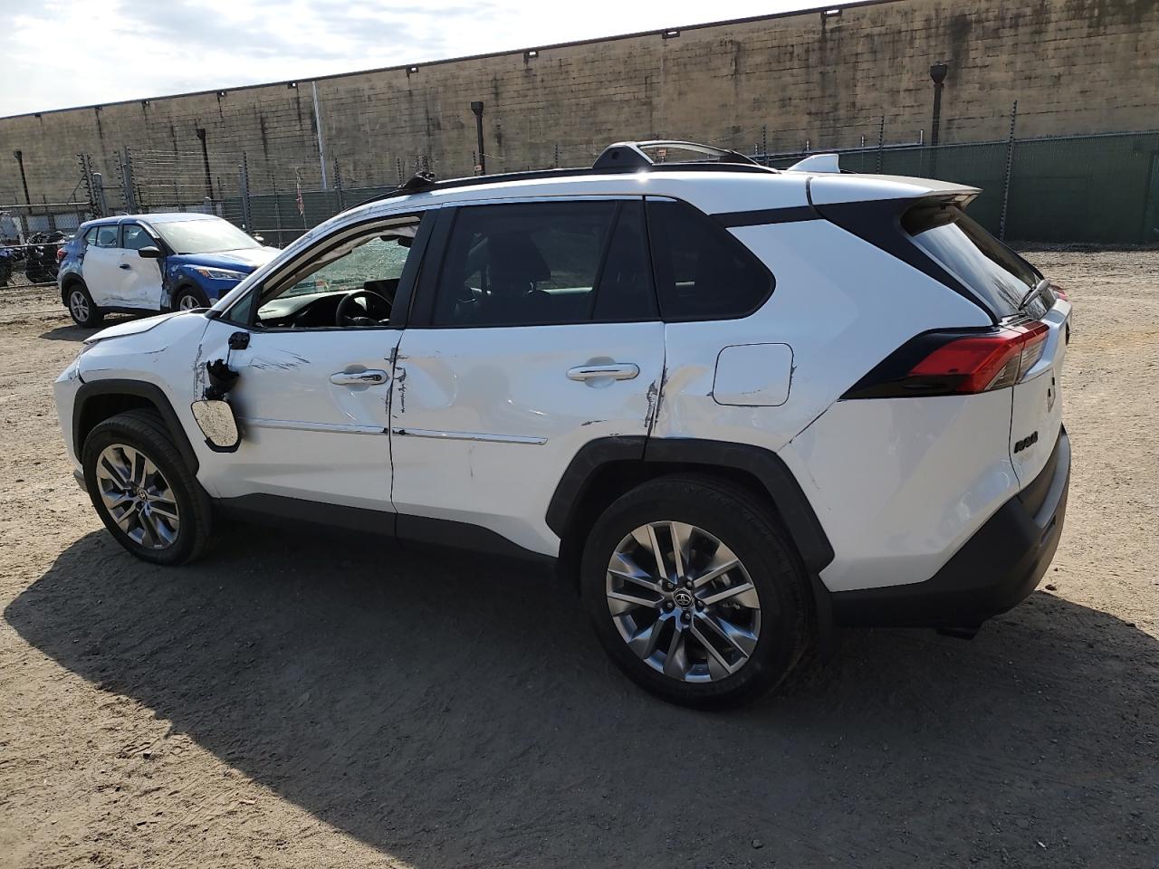 2024 TOYOTA RAV4 XLE PREMIUM VIN:2T3A1RFV6RW437339