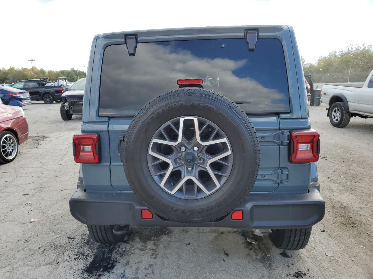 2024 JEEP WRANGLER SAHARA VIN:1C4PJXEG1RW267927