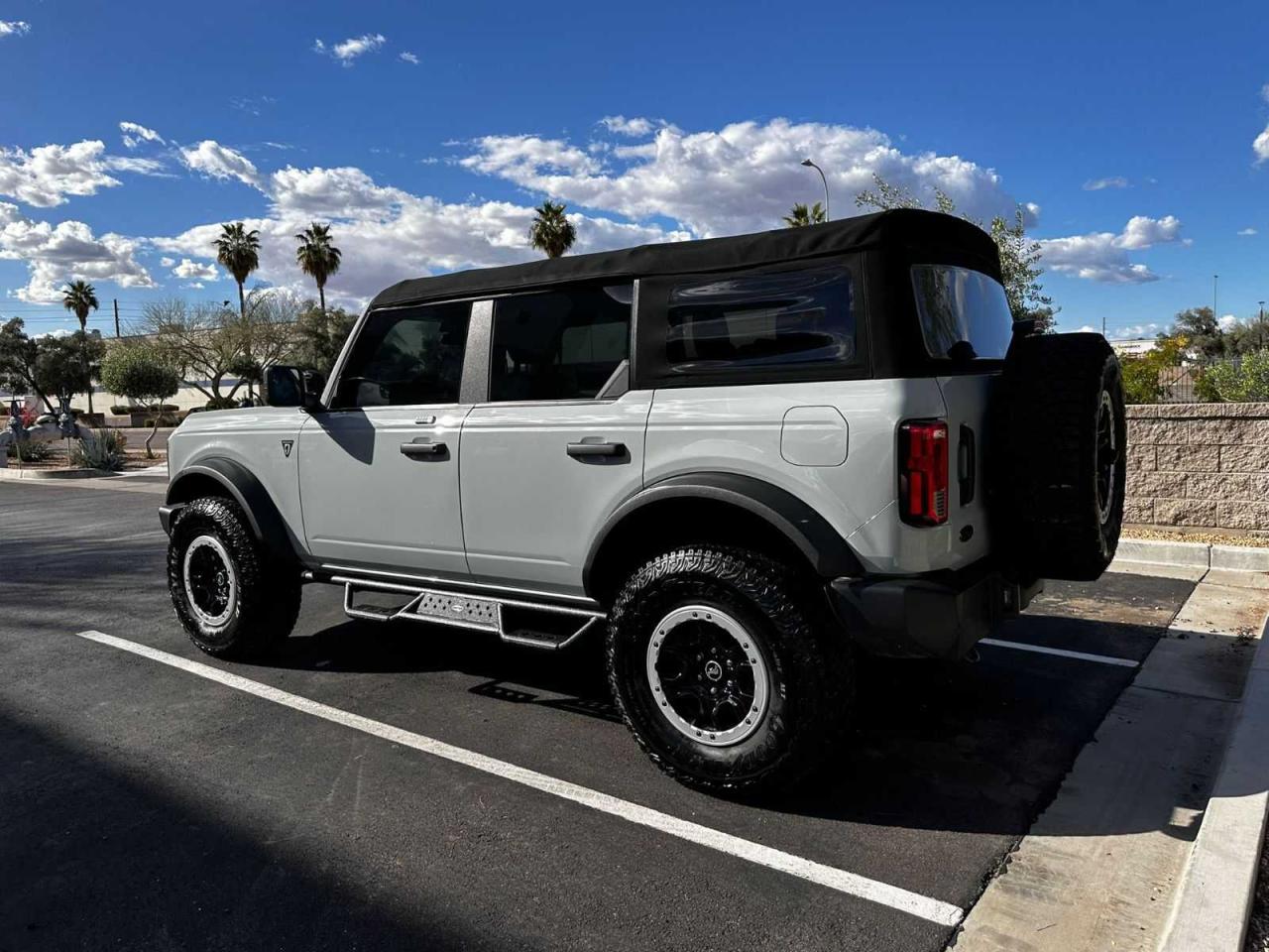 2022 FORD BRONCO BASE VIN:1FMEE5DP3NLB59348