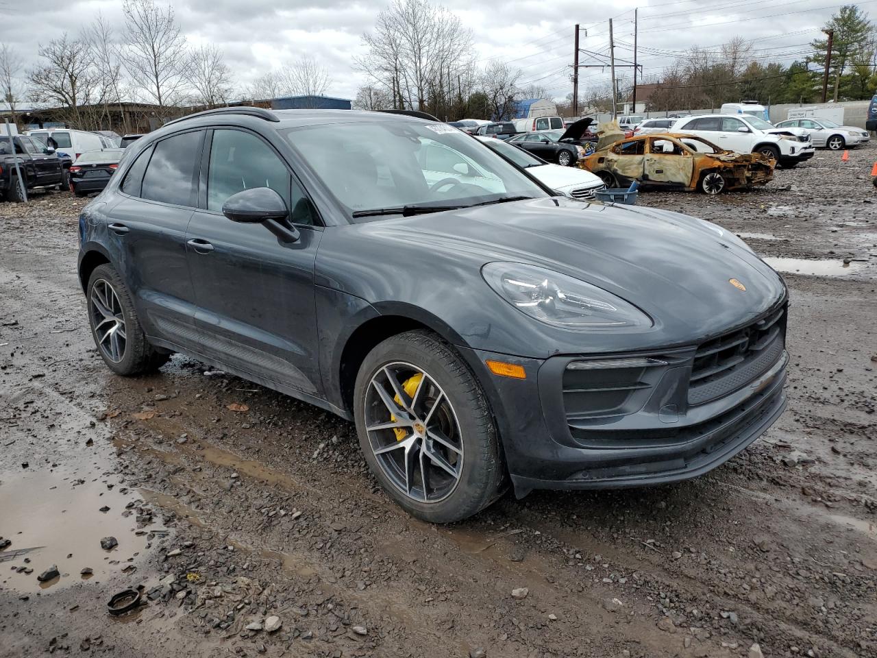 2022 PORSCHE MACAN  VIN:WP1AA2A54NLB00565