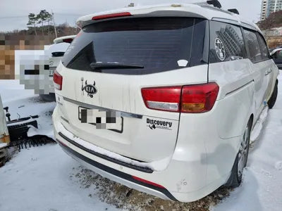 2015 Kia Carnival VIN: