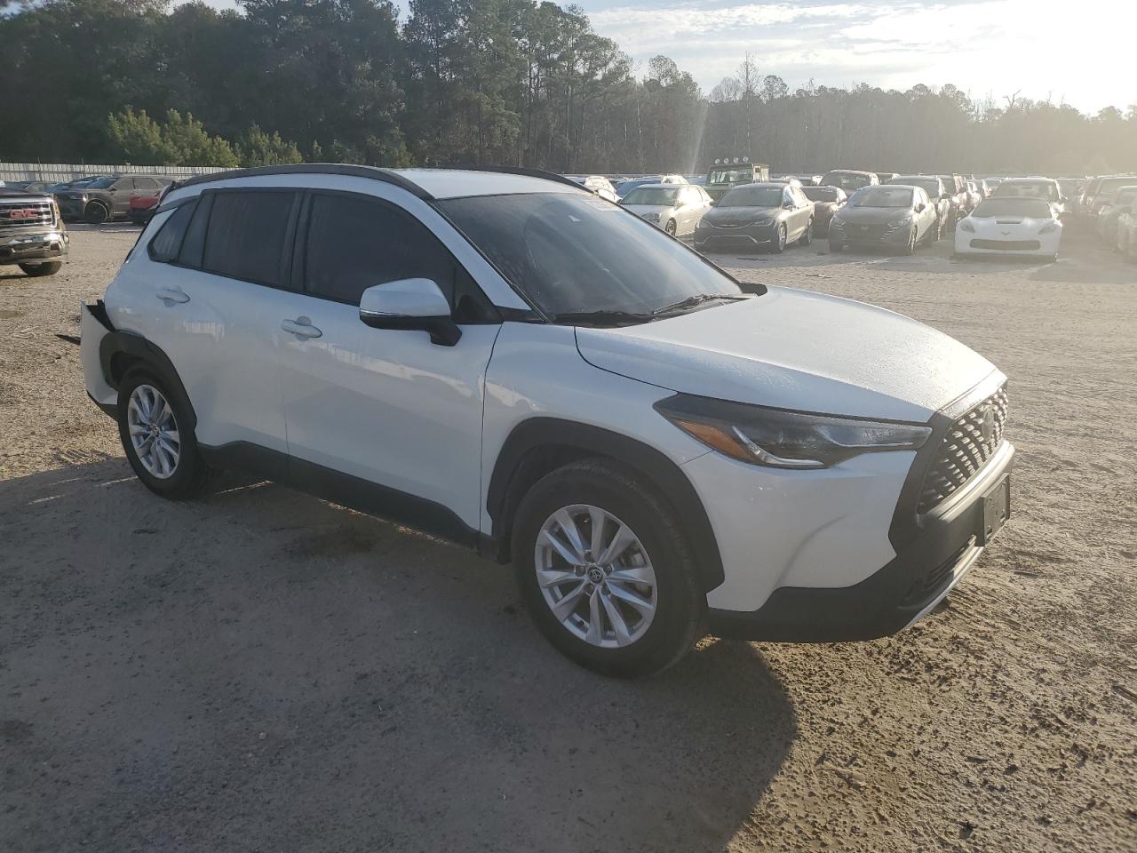 2022 TOYOTA COROLLA CROSS LE VIN:7MUCAAAG0NV007195