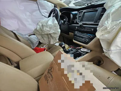 2016 Kia Carnival VIN: