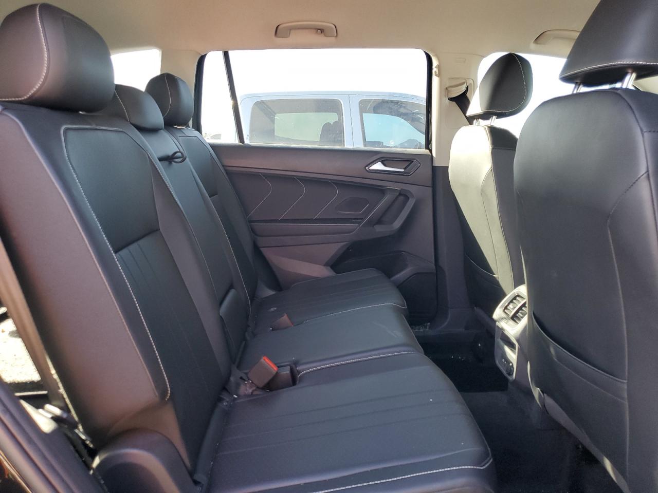 2023 VOLKSWAGEN TIGUAN SE VIN:3VV3B7AX5PM138251