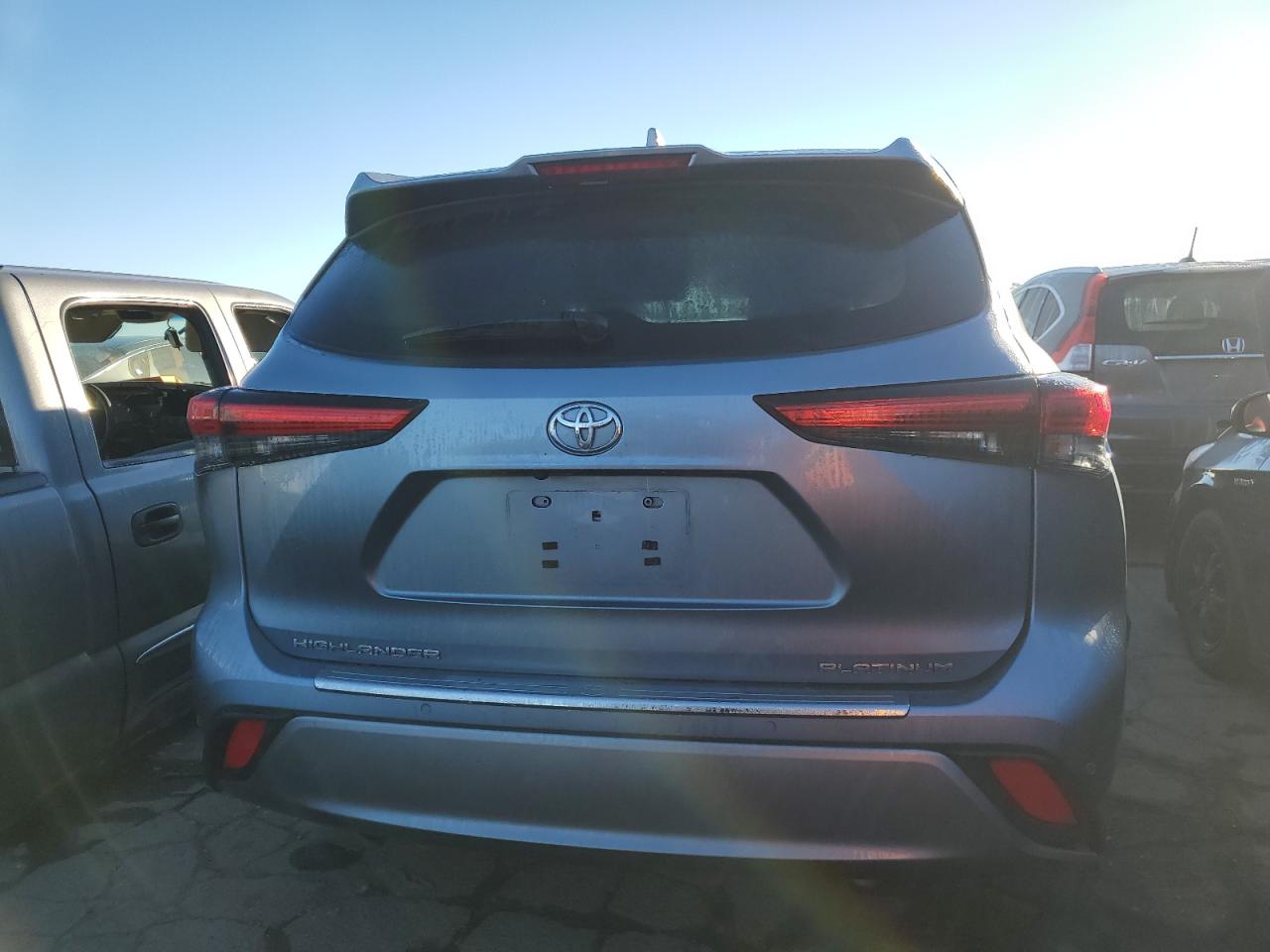 2022 TOYOTA HIGHLANDER PLATINUM VIN:5TDFZRBH6NS235014