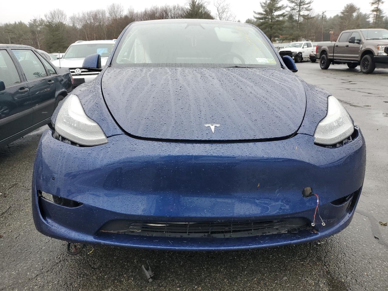 2022 TESLA MODEL Y  VIN:7SAYGDEE6NF338136