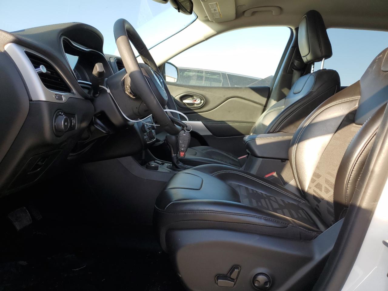 2022 JEEP CHEROKEE LATITUDE VIN:1C4PJMCX4ND538924