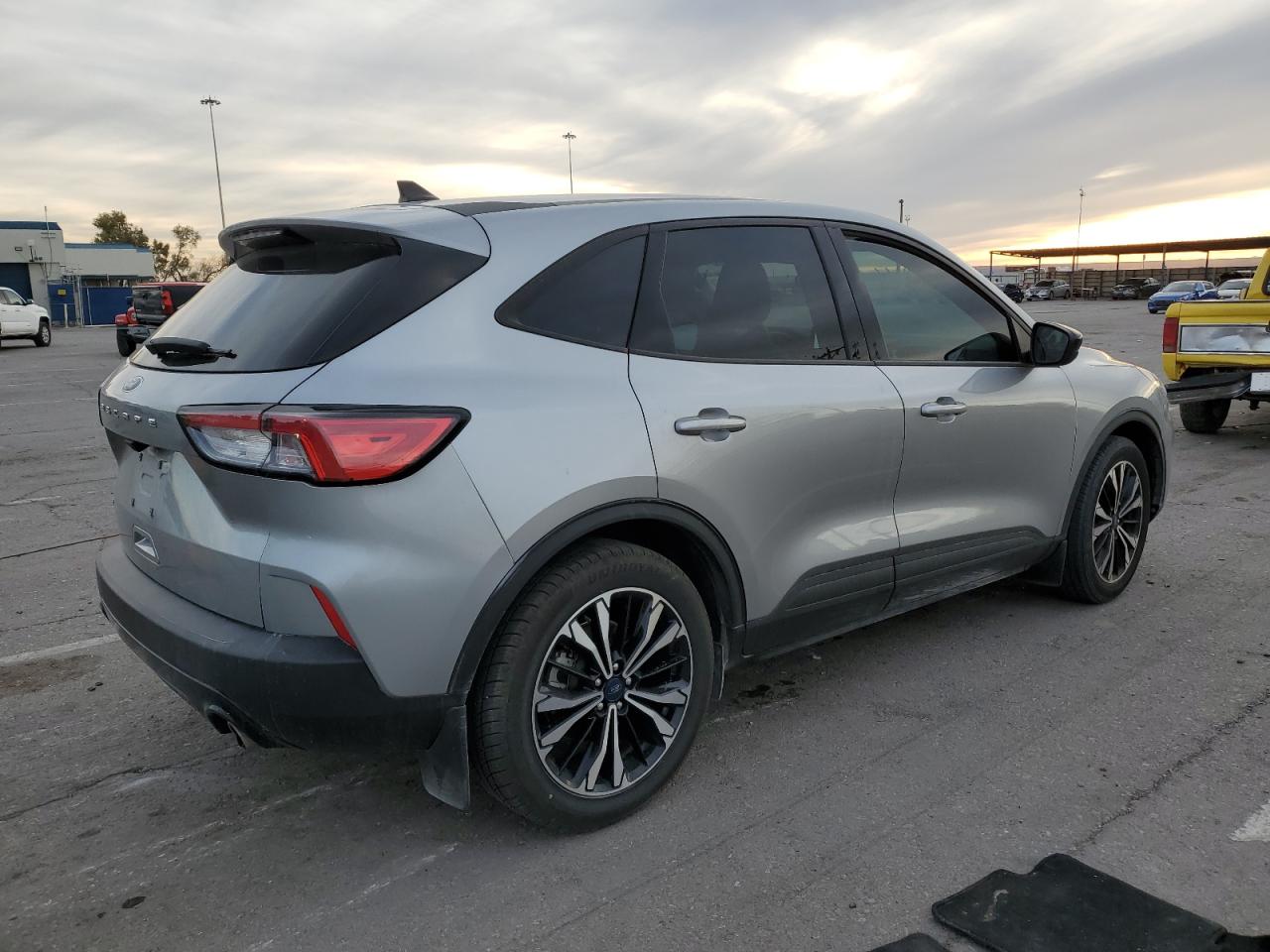 2022 FORD ESCAPE SE VIN:1FMCU0G64NUB41547