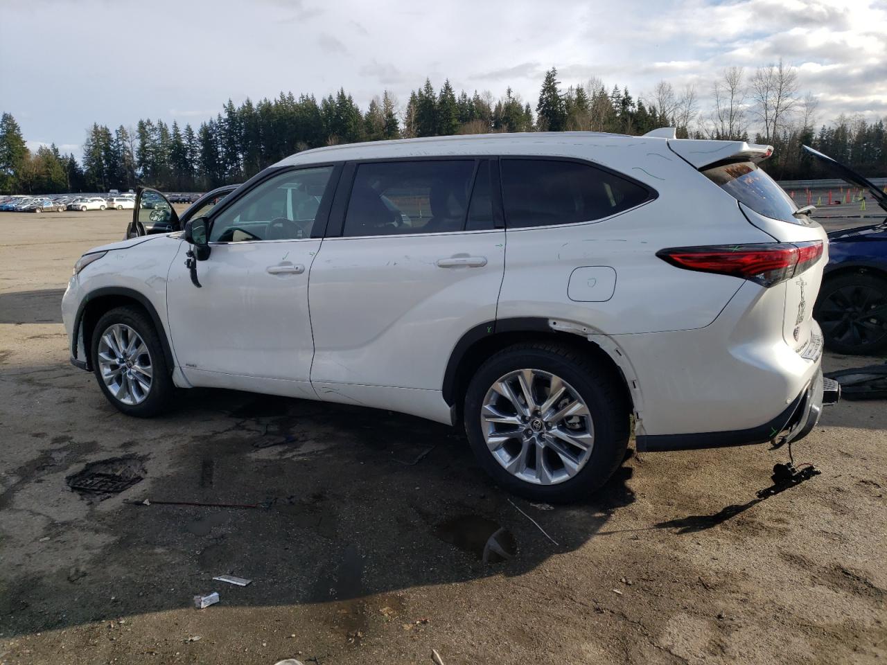 2023 TOYOTA HIGHLANDER HYBRID LIMITED VIN:5TDXBRCH6PS572017