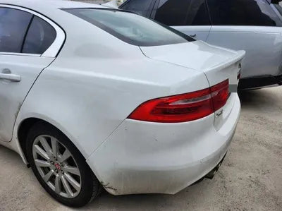 2016 Jaguar XE VIN: