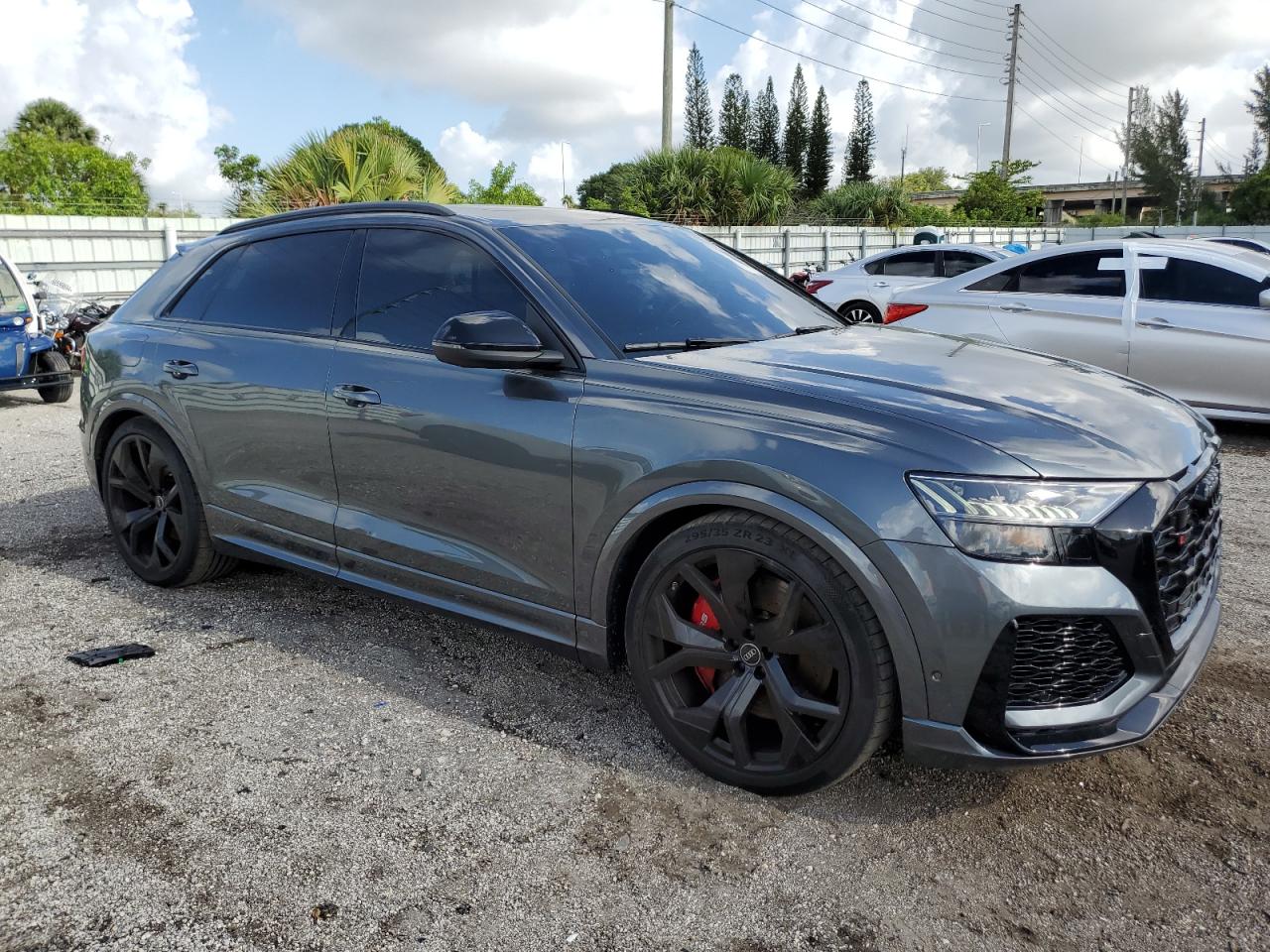 2022 AUDI RS Q8  VIN:WU1ARBF16ND009570