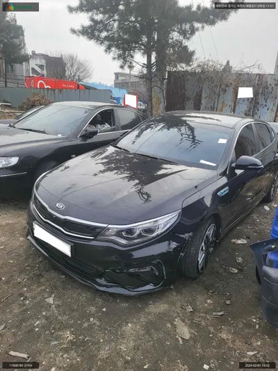 2018 Kia K5 KNAGW41EBKA031302 VIN:KNAGW41EBKA031302