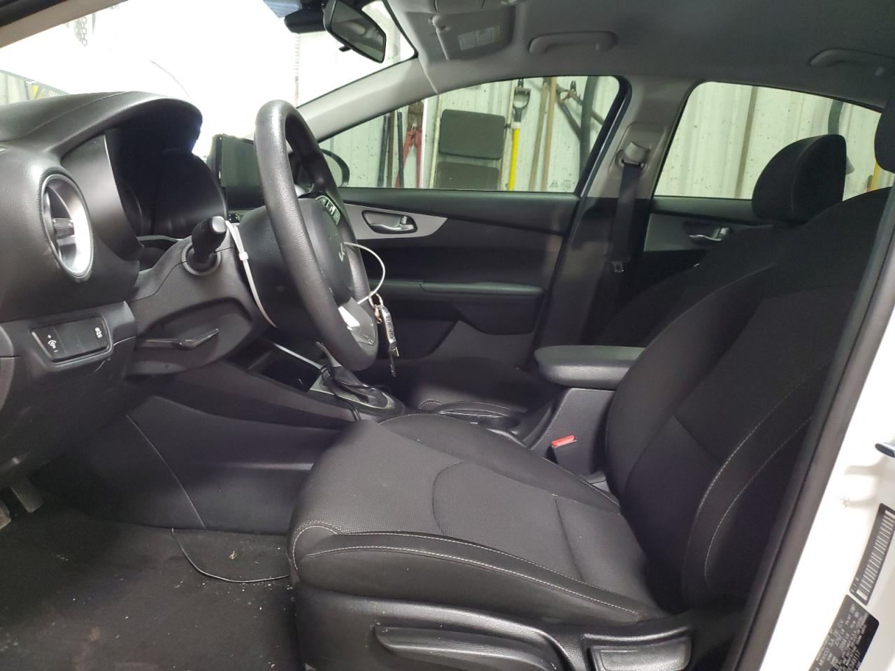 2023 KIA FORTE LX VIN:3KPF24AD4PE549117