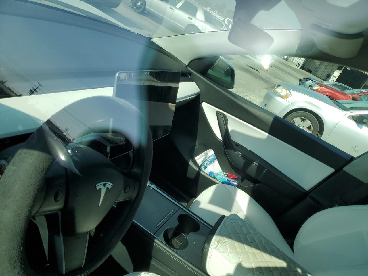 2022 TESLA MODEL Y  VIN:7SAYGDEF1NF391111