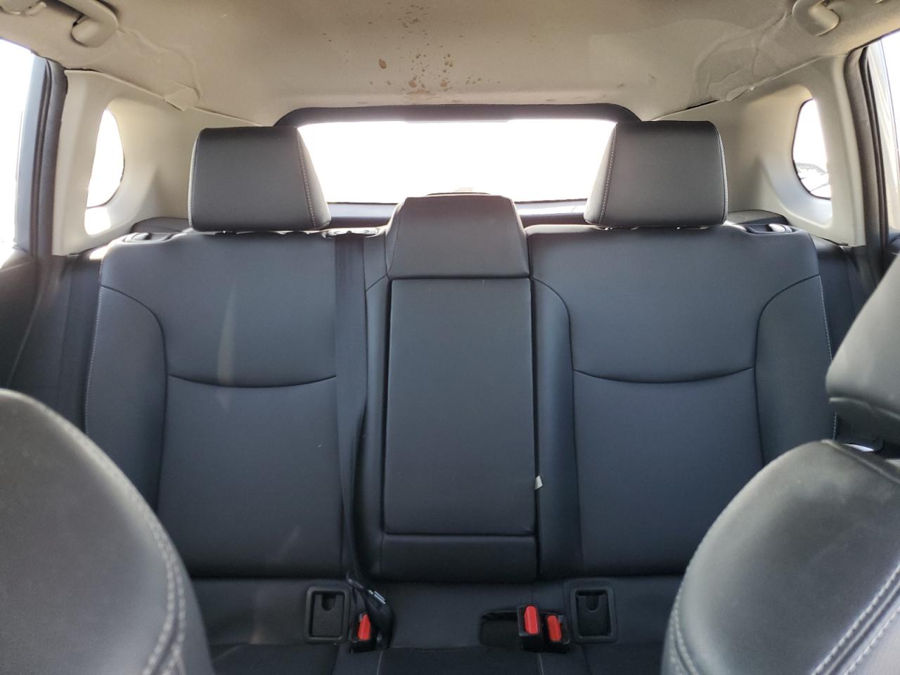 2022 TOYOTA COROLLA CROSS XLE VIN:7MUDAAAG7NV013189