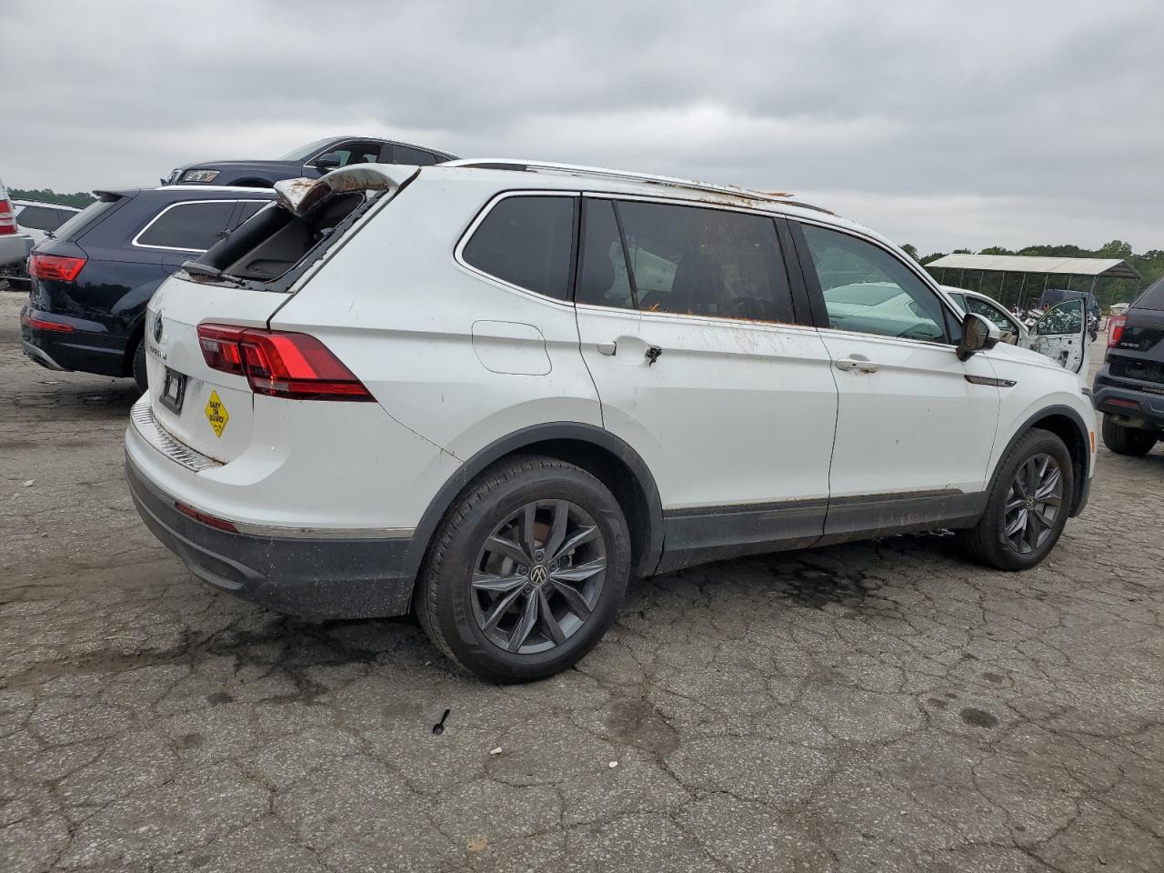 2023 VOLKSWAGEN TIGUAN SE VIN:3VV3B7AXXPM136978