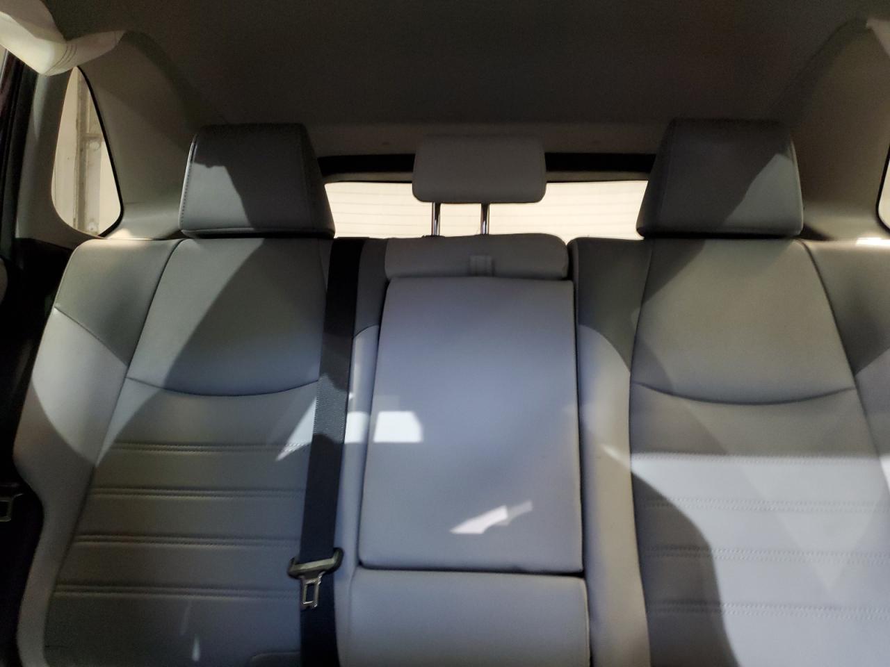 2022 TOYOTA RAV4 XLE PREMIUM VIN:2T3B6RFV7NW033370