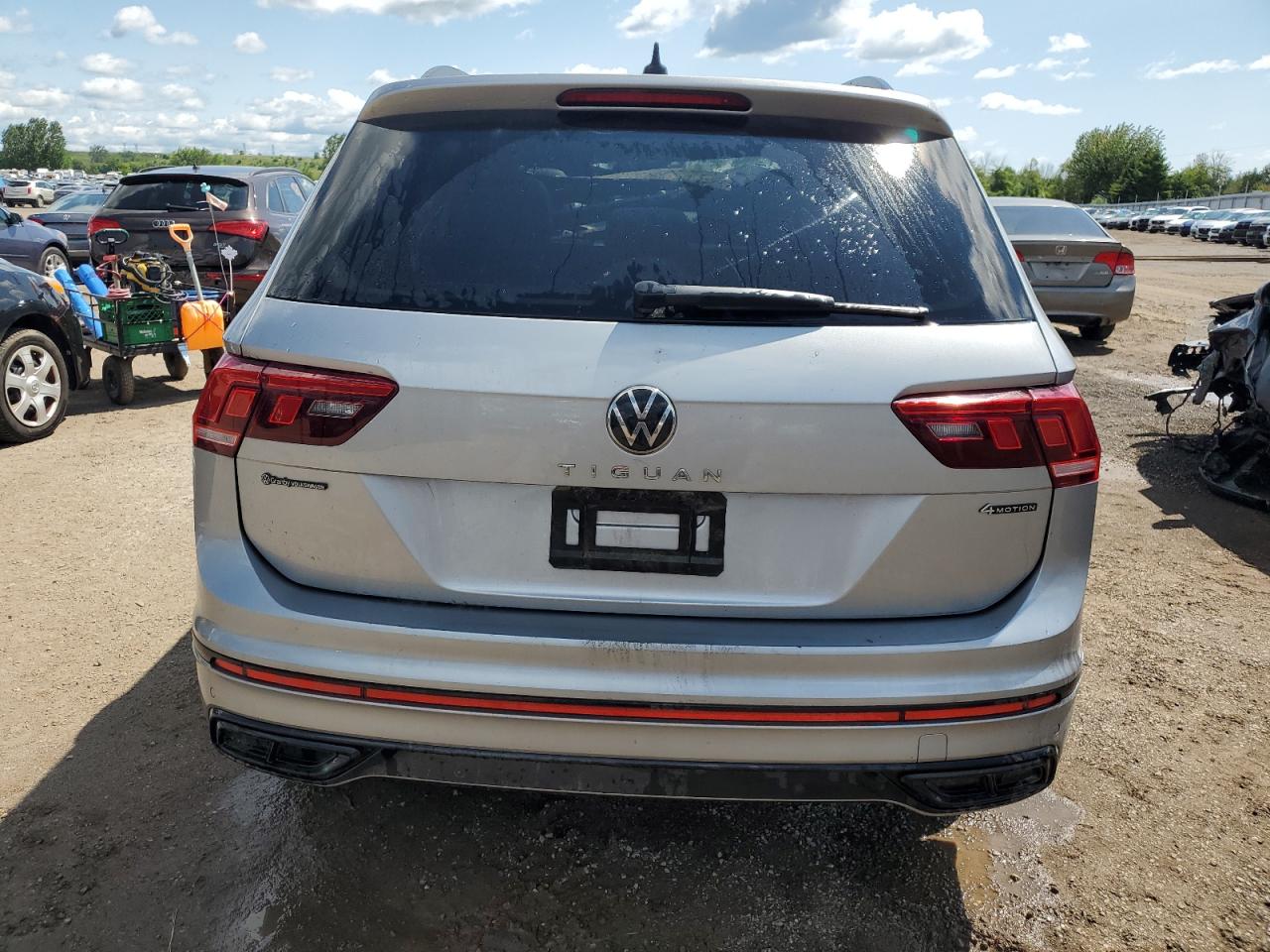 2022 VOLKSWAGEN TIGUAN SE R-LINE BLACK VIN:3VV8B7AX5NM155425