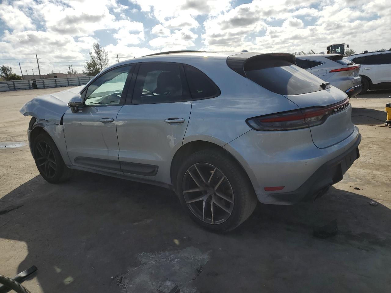 2022 PORSCHE MACAN  VIN:WP1AA2A57NLB05971