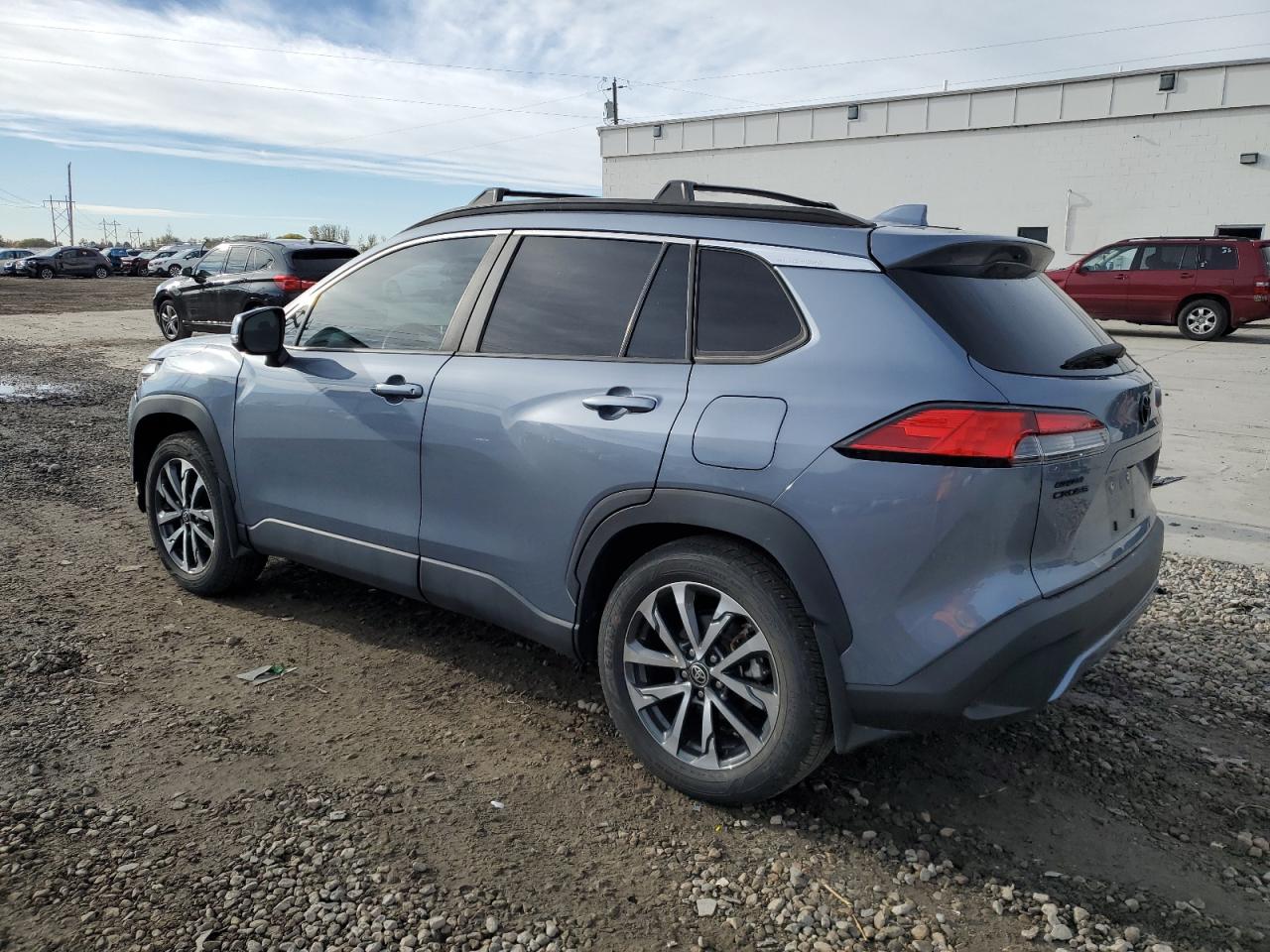 2022 TOYOTA COROLLA CROSS XLE VIN:7MUDAAAG9NV011721