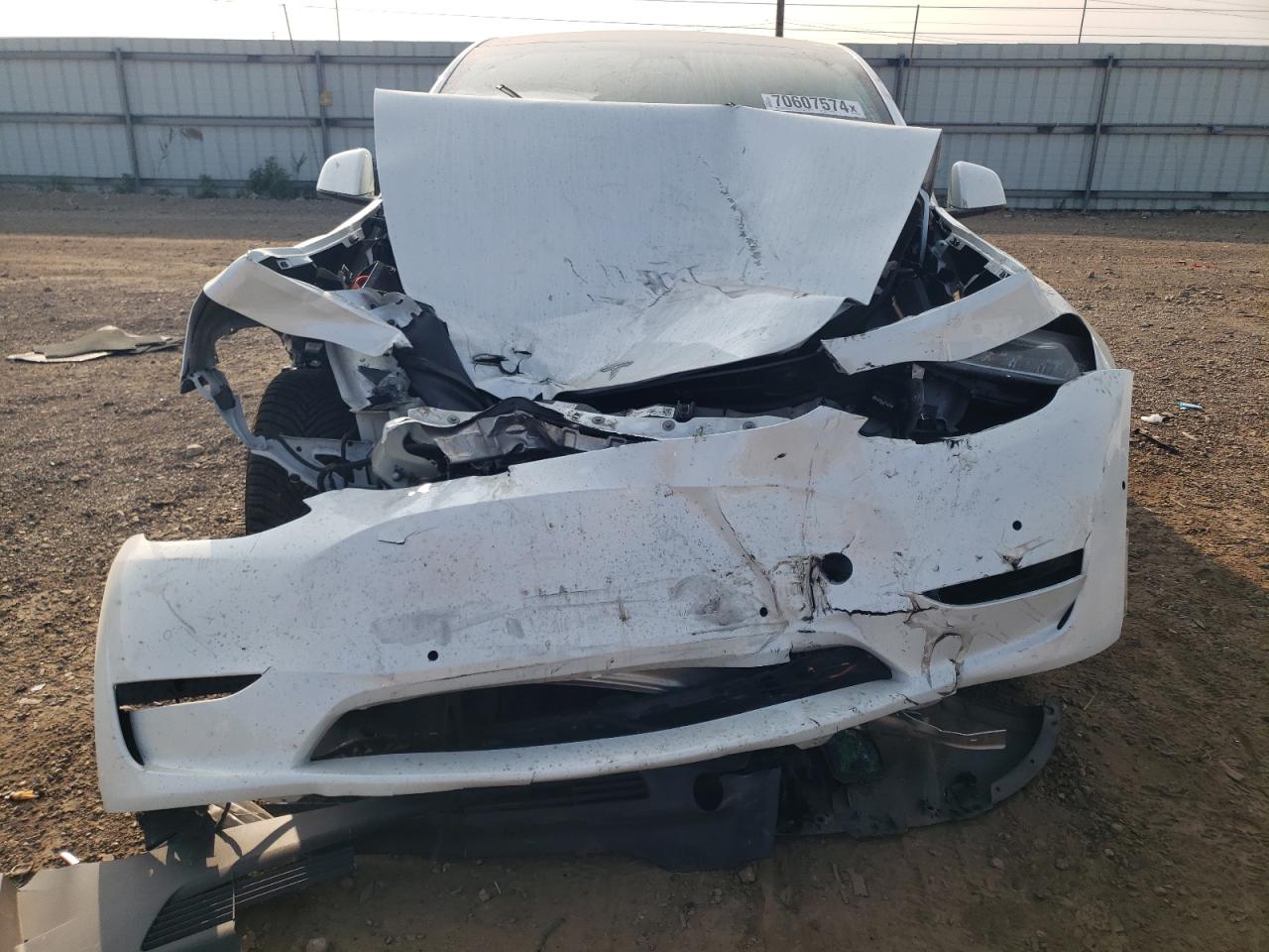2022 TESLA MODEL Y  VIN:7SAYGAEE2NF383055