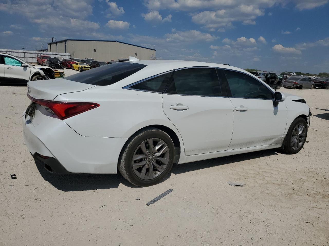2022 TOYOTA AVALON XLE VIN:4T1AZ1FB8NU079700