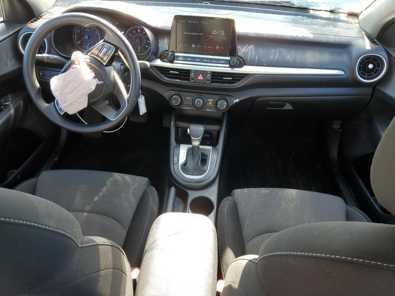 2023 KIA FORTE LX VIN:3KPF24AD5PE608174