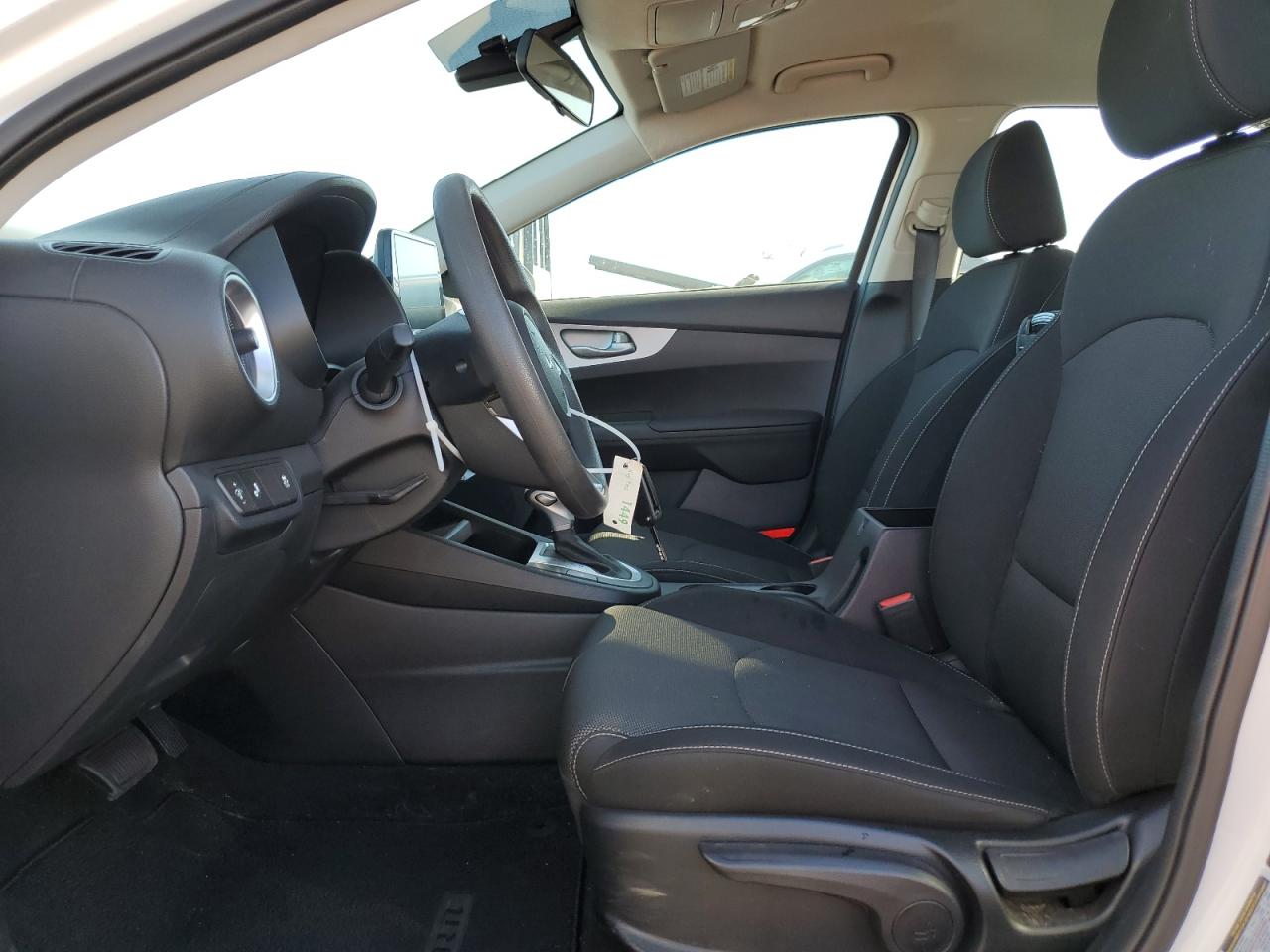 2024 KIA FORTE LX VIN:3KPF24AD8RE738226