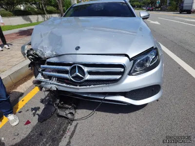 2018 Mercedes-Benz E 300 VIN: