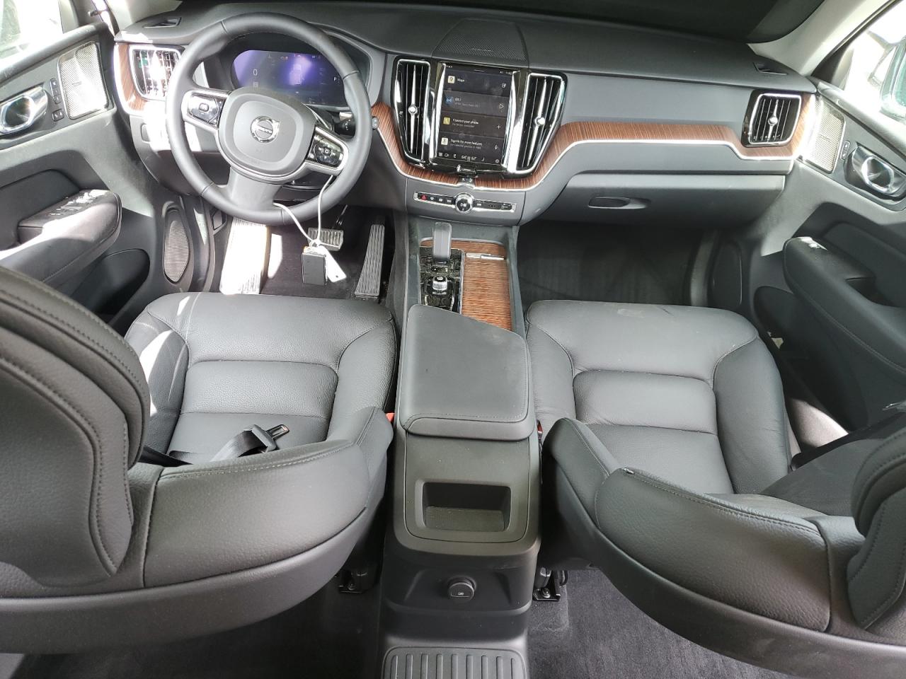 2024 VOLVO XC60 PLUS VIN:YV4H60DL1R1920388