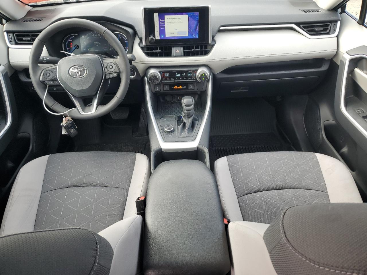 2024 TOYOTA RAV4 XLE VIN:2T3RWRFV5RW243907