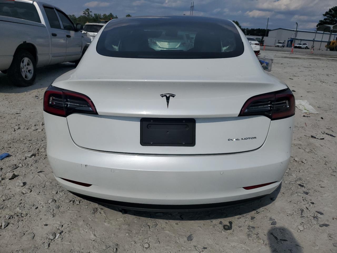 2022 TESLA MODEL 3  VIN:5YJ3E1EB0NF104947