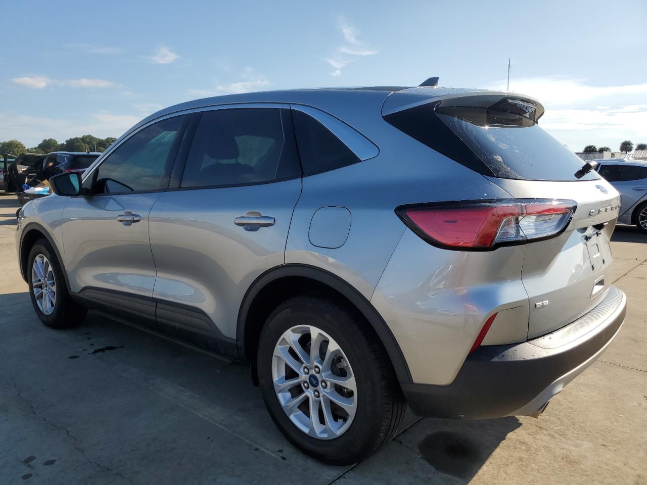 2022 FORD ESCAPE SE VIN:1FMCU0G64NUB89405