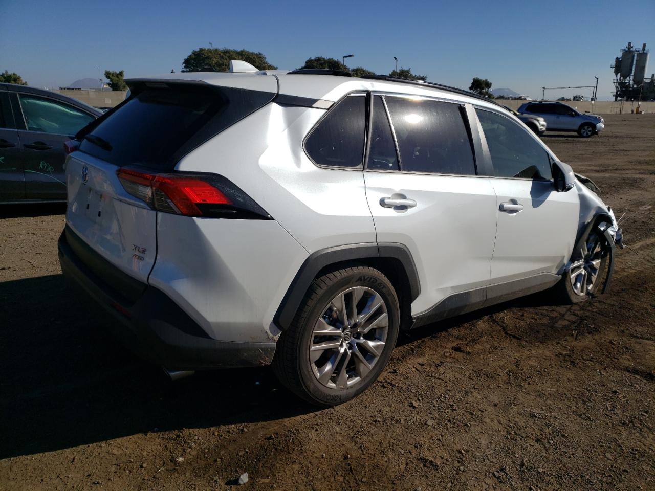 2023 TOYOTA RAV4 XLE PREMIUM VIN:JTMA1RFV7PD093269