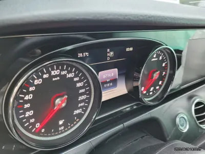 2017 Mercedes-Benz E 200 VIN: