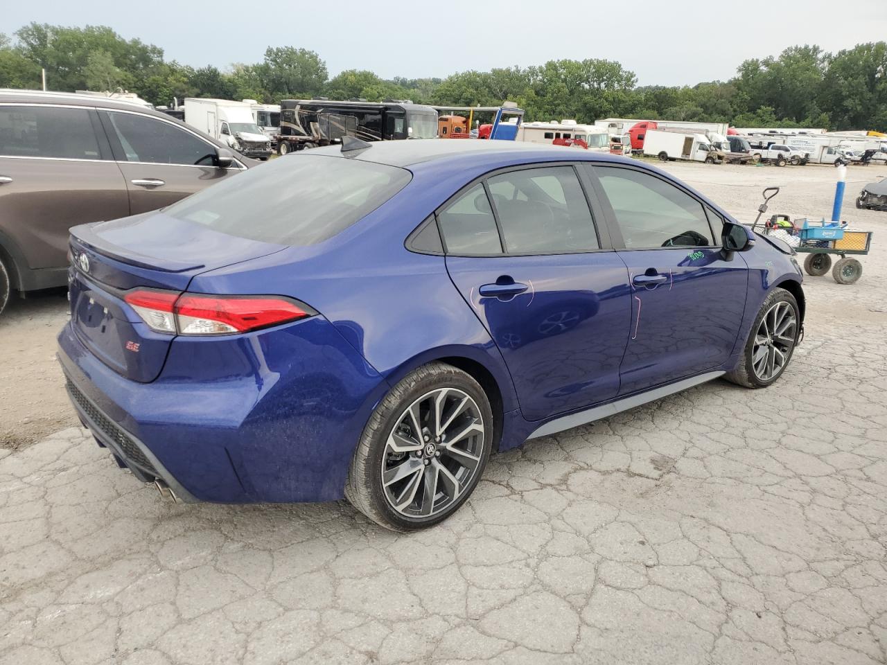 2022 TOYOTA COROLLA SE VIN:5YFS4MCE2NP134422