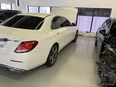 2019 Mercedes-Benz E 300 VIN: