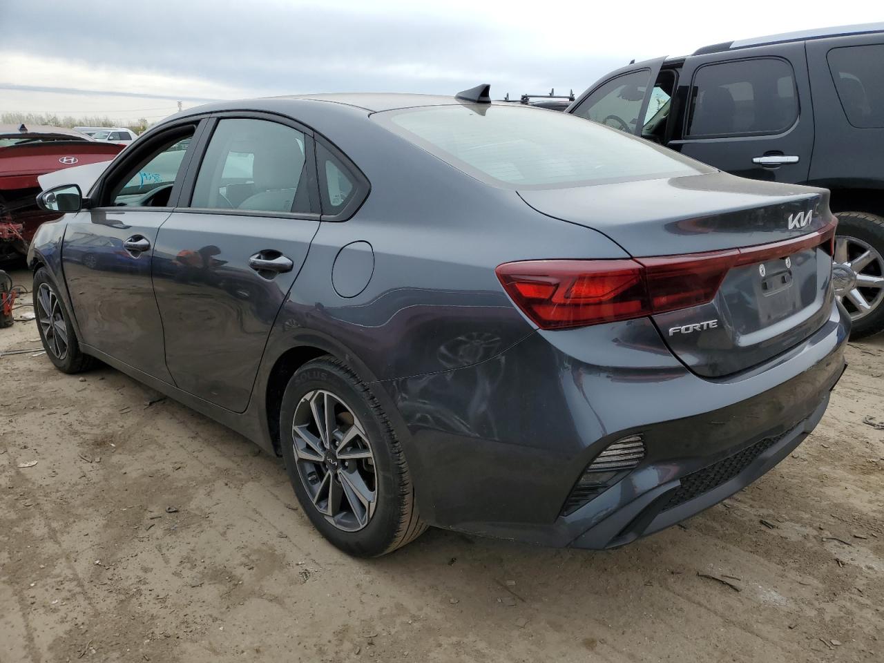 2022 KIA FORTE FE VIN:3KPF24AD5NE450237
