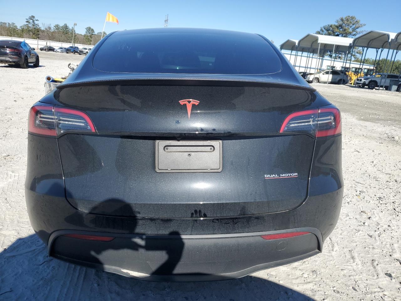 2023 TESLA MODEL Y  VIN:7SAYGDEF0PF852558