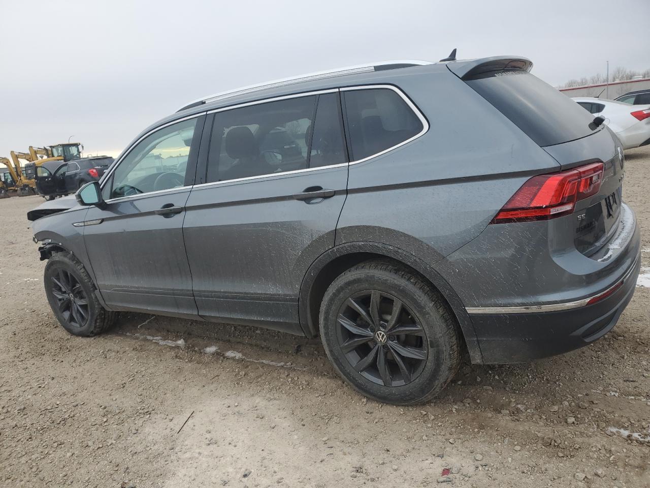 2022 VOLKSWAGEN TIGUAN SE VIN:3VV2B7AX3NM017677