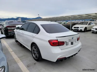 2018 BMW 320 VIN: