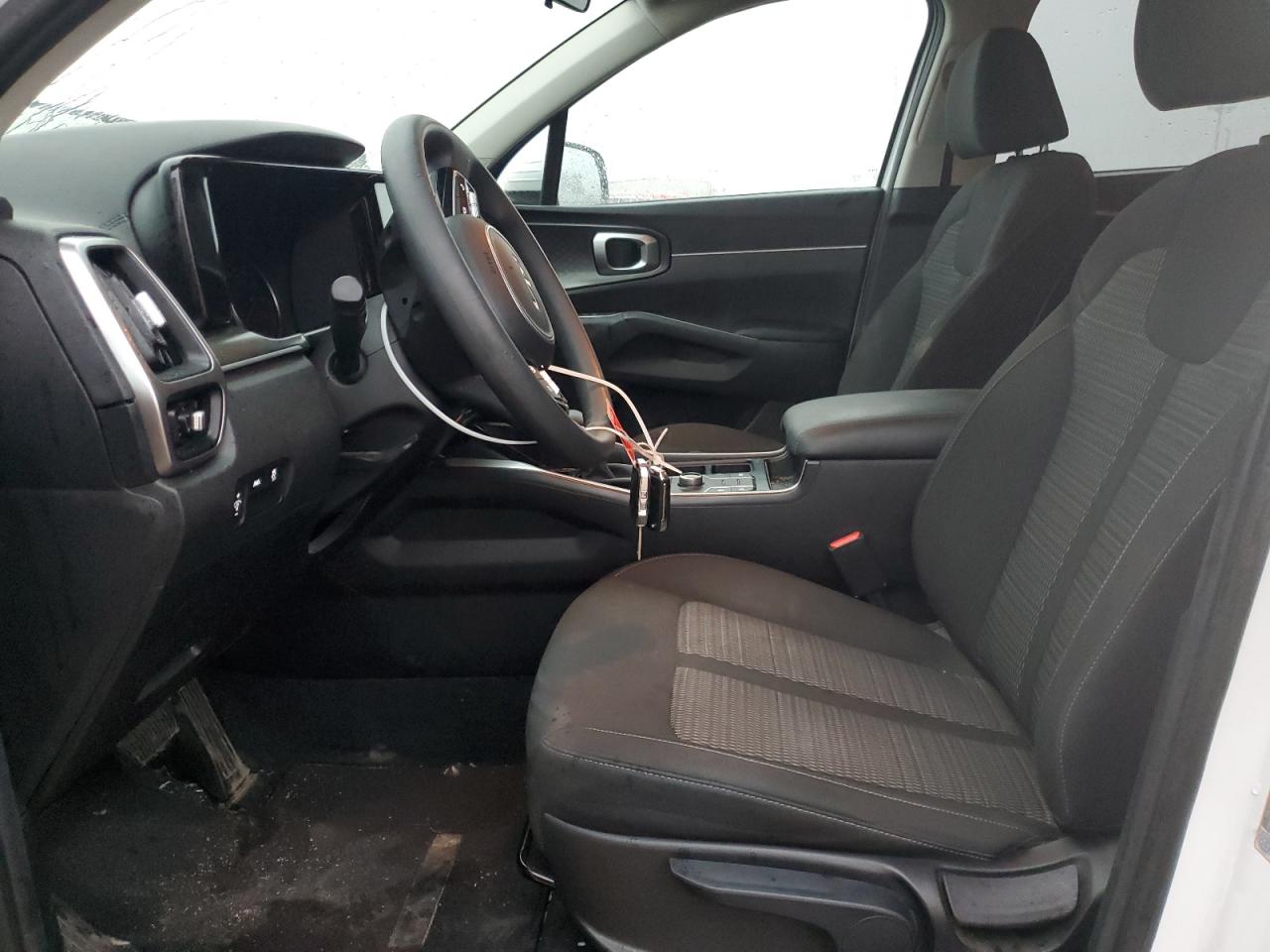 2022 KIA SORENTO LX VIN:5XYRGDLC5NG162255