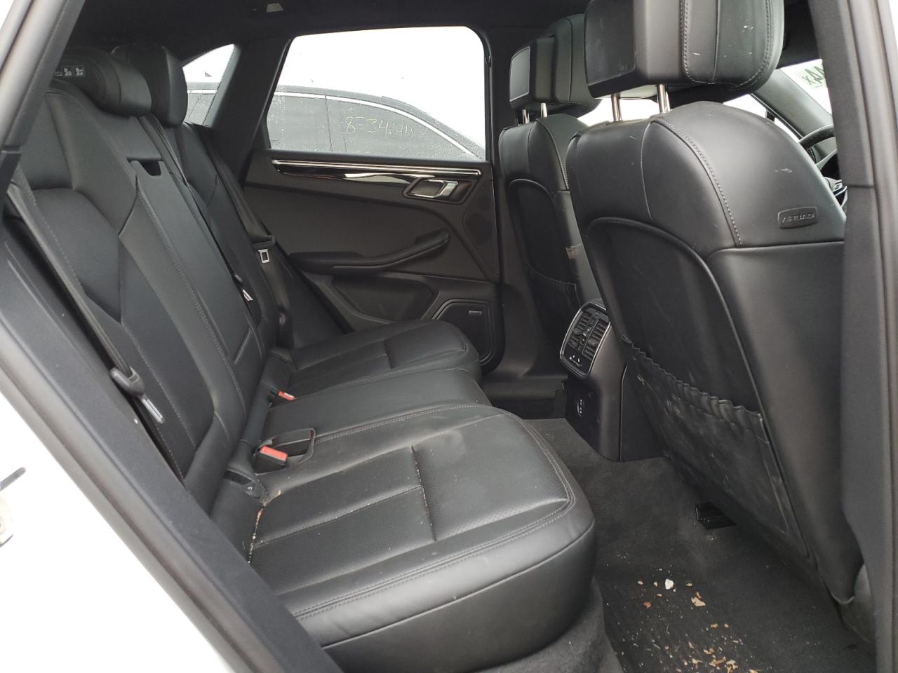 2024 PORSCHE MACAN BASE VIN:WP1AA2A59RLB07629