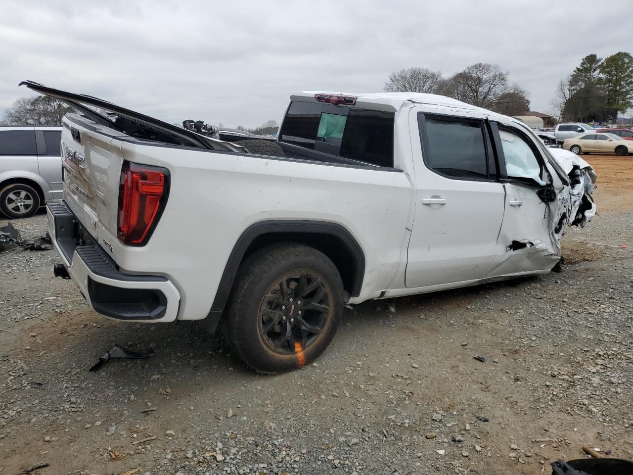 2023 GMC SIERRA K1500 AT4 VIN:1GCEK19T5YE311425