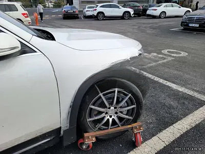 2023 BMW B3 NONE VIN: