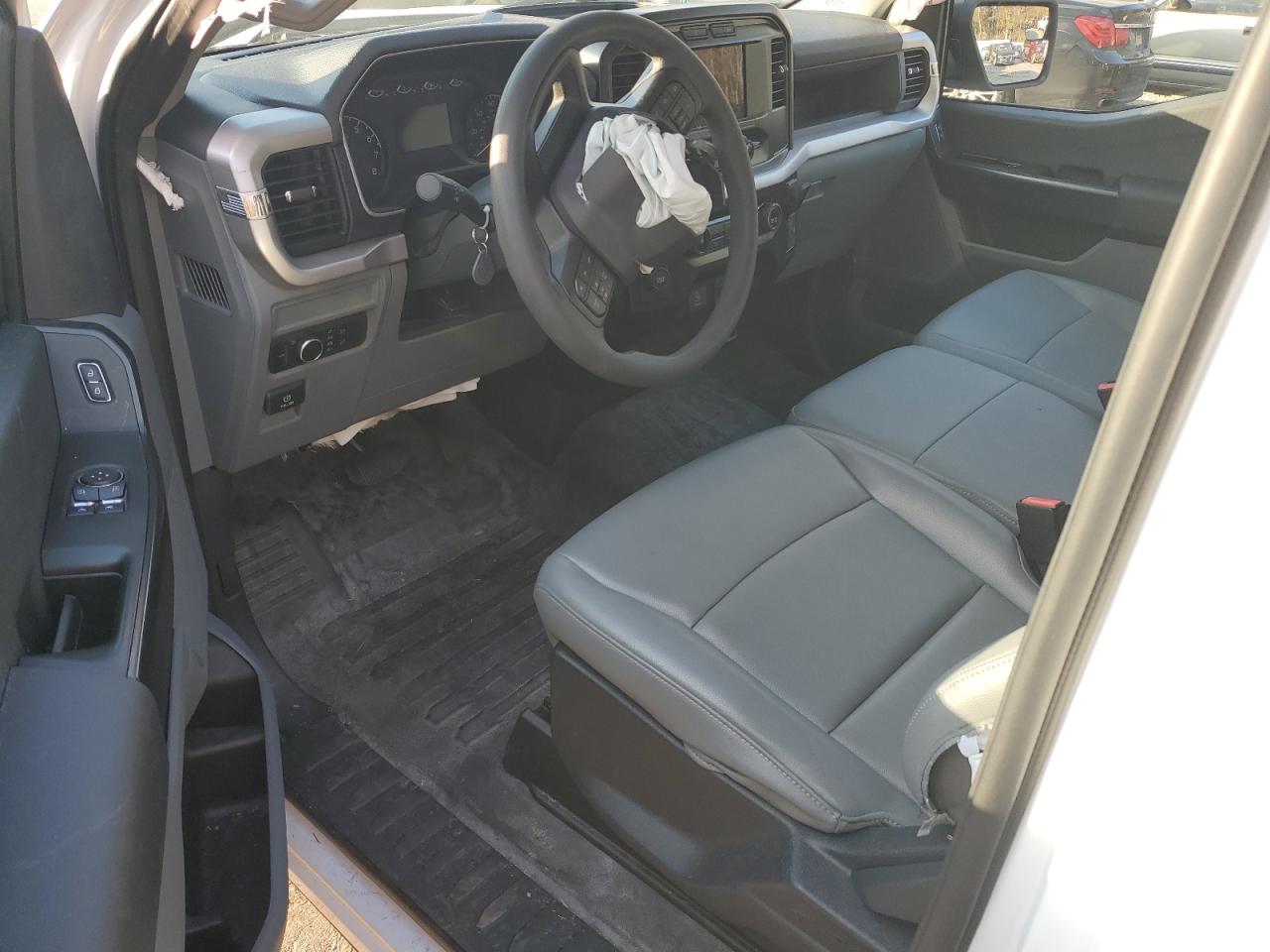 2023 FORD F150  VIN:1FTMF1CB7PKE34062